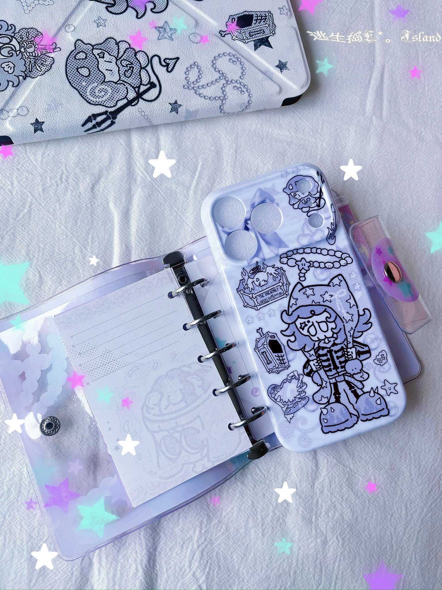 Clam and Little Skull M5 Binder