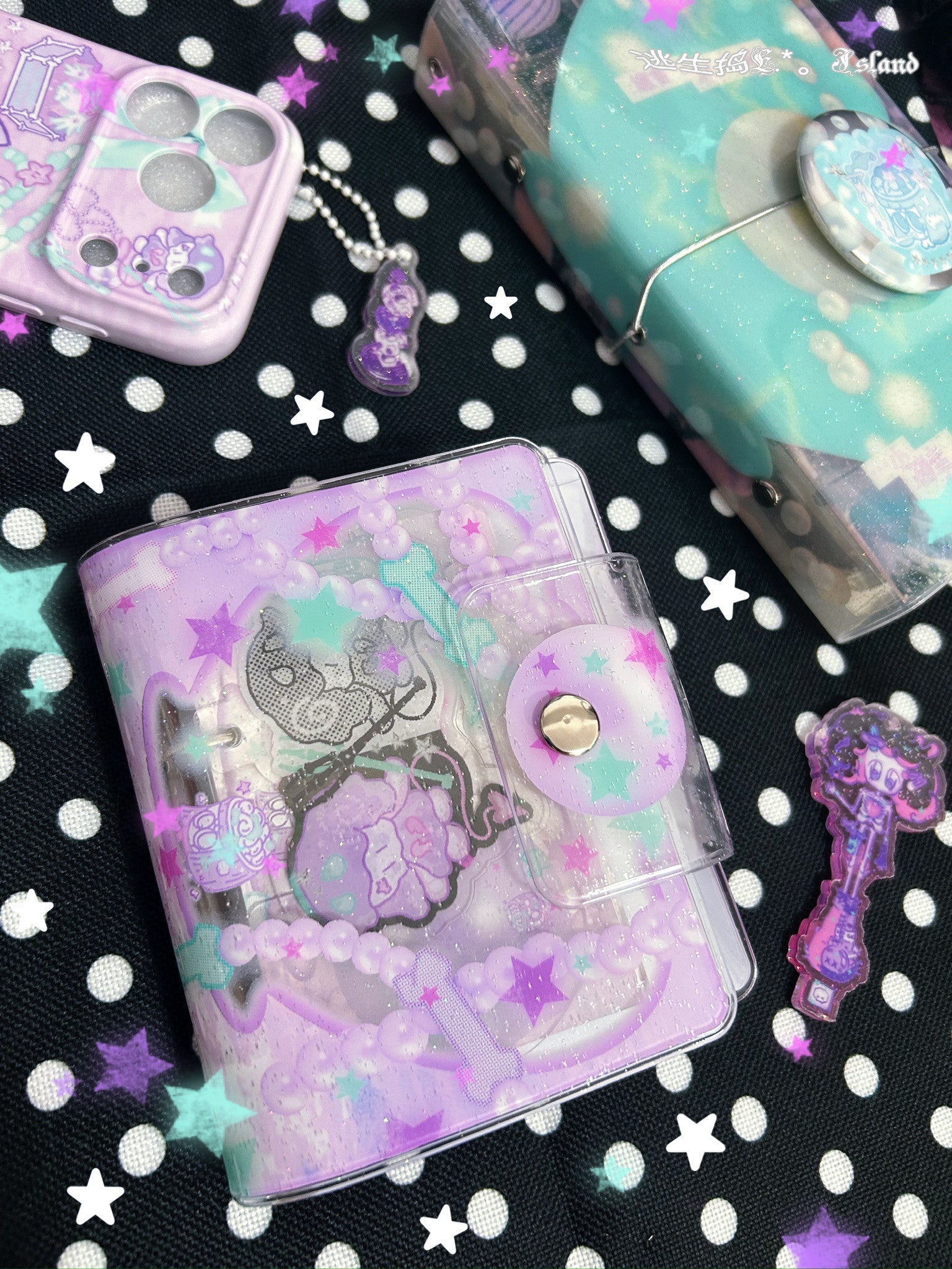 Clam and Little Skull M5 Binder