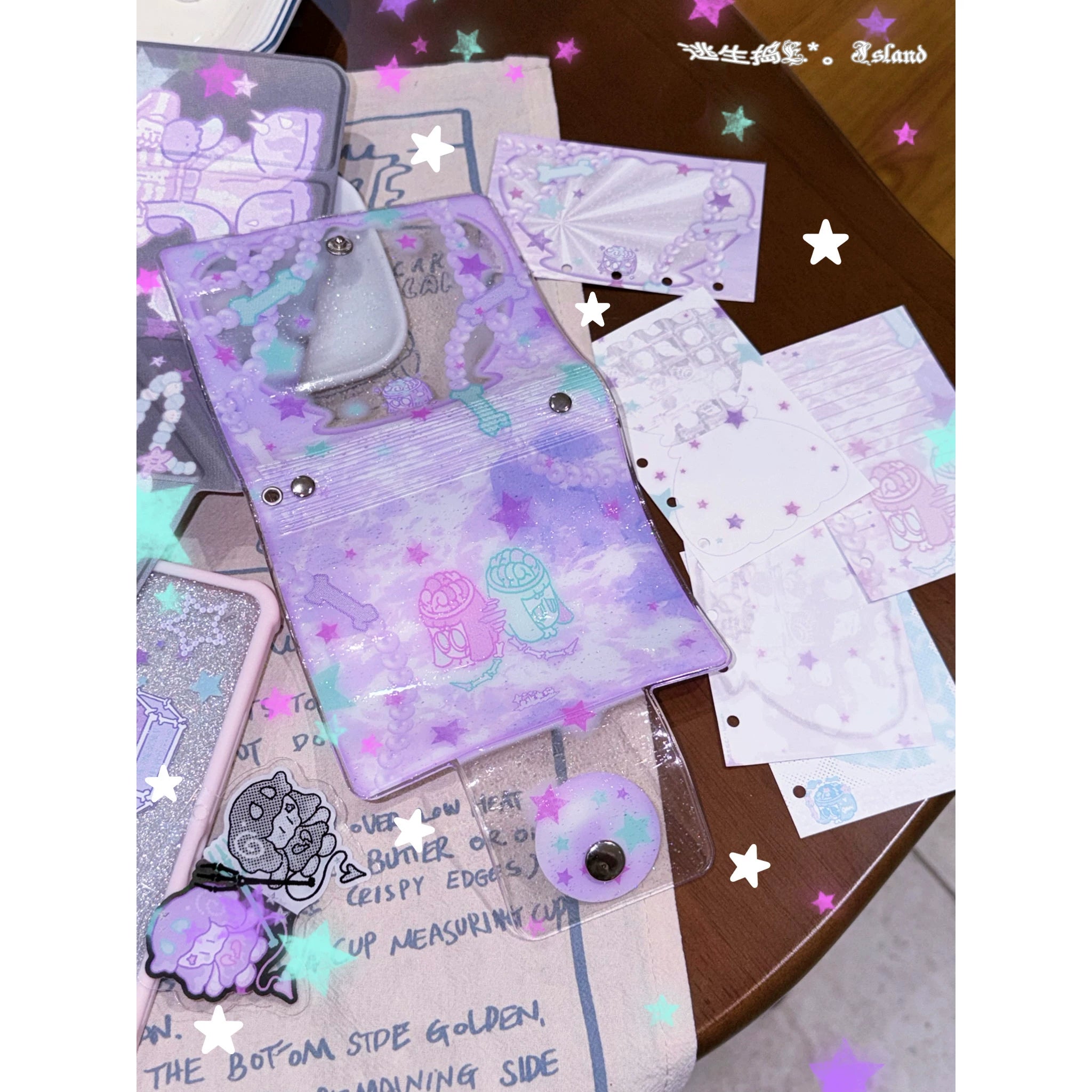 Clam and Little Skull M5 Binder
