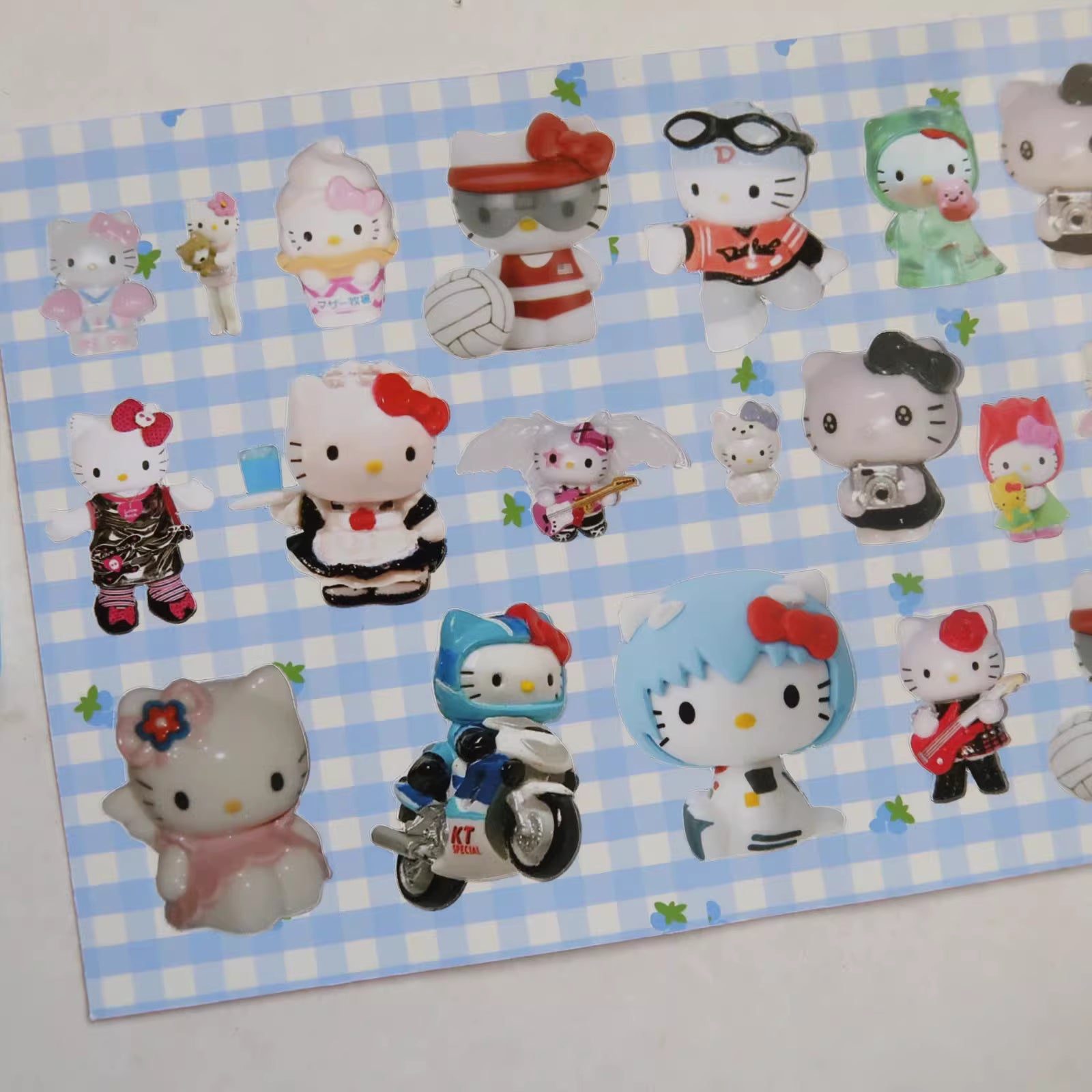 Kitty Figurines